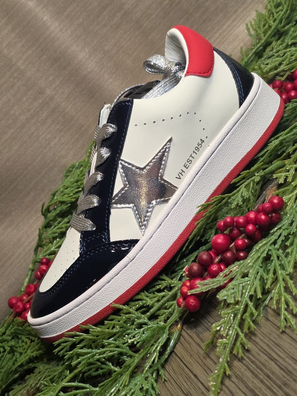 Vintage Havana Girl's Ariella Sneakers in White/Patterned/Navy/Red